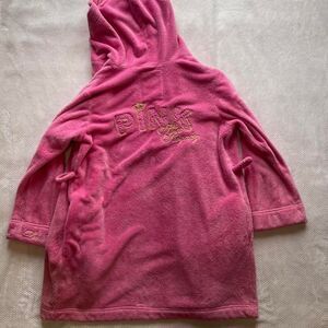 VS PINK ROYALTY HOODED ROBE (PINK + GOLD)